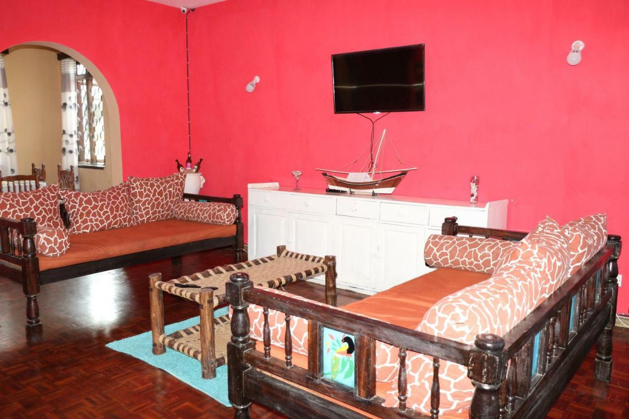Jua Baharini Bed & Breakfast Malindi Eksteriør bilde