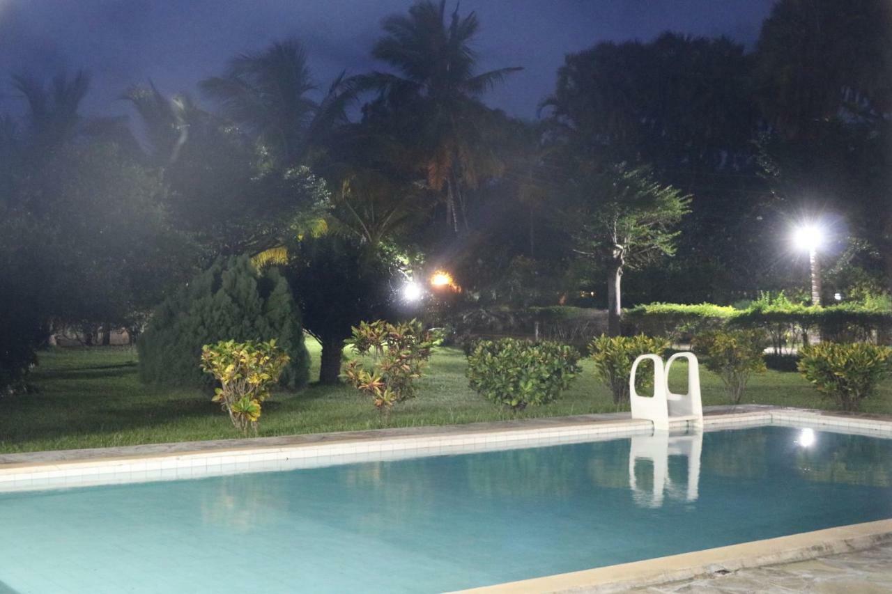 Jua Baharini Bed & Breakfast Malindi Eksteriør bilde