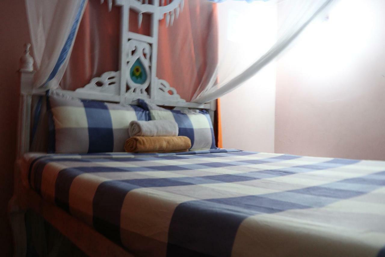 Jua Baharini Bed & Breakfast Malindi Eksteriør bilde
