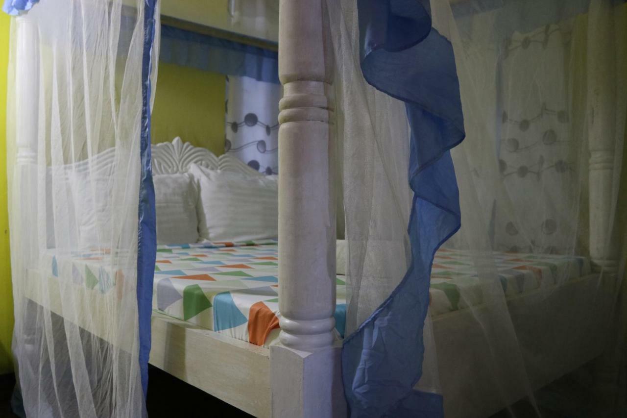 Jua Baharini Bed & Breakfast Malindi Eksteriør bilde